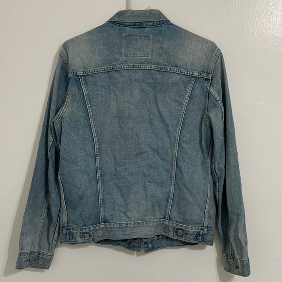 Levi Light Stonewash Trucker Jacket, Size M - Picture 2 of 3